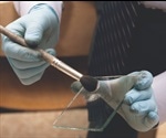 Mass spectrometry analyzing ozonolysis of triacylglycerols determines fingerprint age