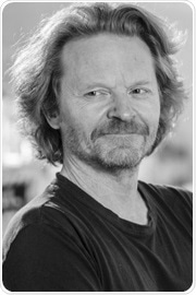 Professor Pierre Vanderhaeghen Professor Pierre Vanderhaeghen