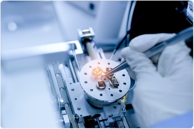Preparing nanomaterials for SEM Preparing nanomaterials for SEM