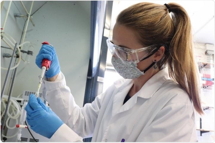 New approach to control the complex communication network of cells