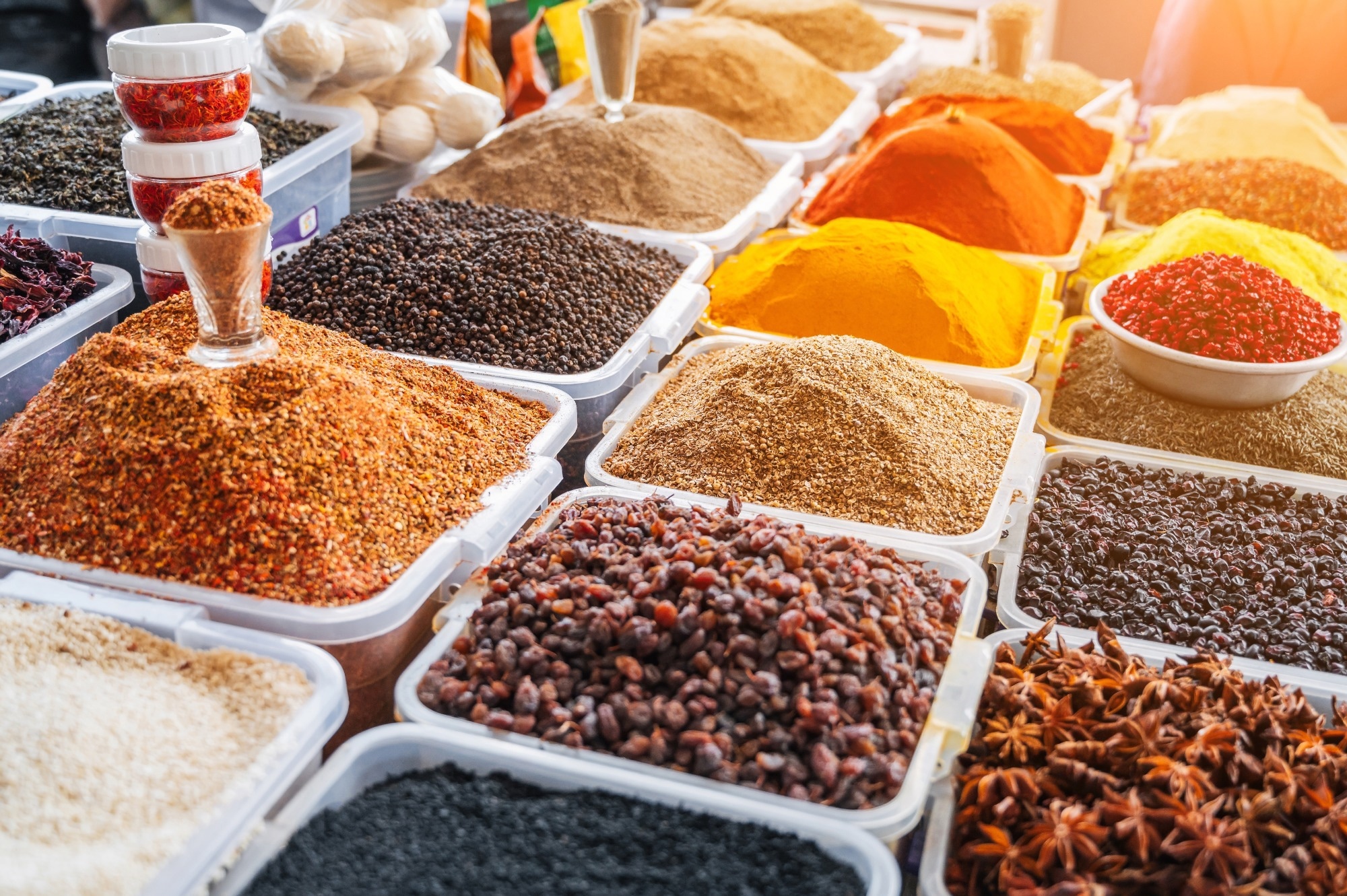 Study: Interlaboratory validation of thirteen qPCR methods to quantify adulterants in culinary spices and herbs. Image Credit: alexkoral / Shutterstock