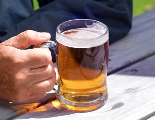 Gut microbiota plays a major role in alcohol consumption, a new study reveals