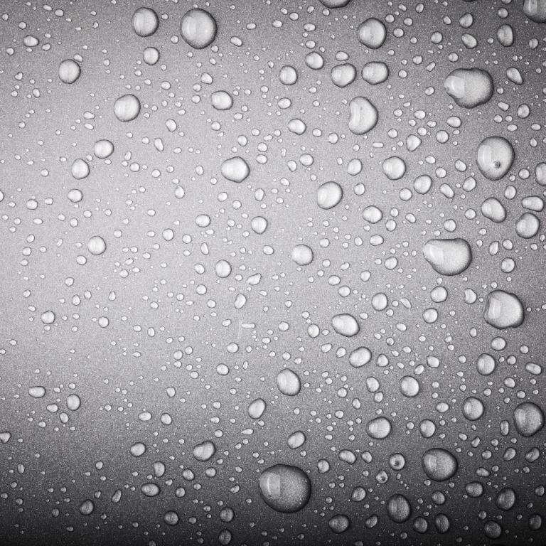 Modified silk fibroin repels water
