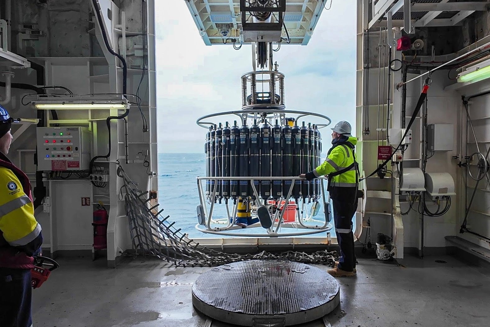 Oceanography, Seafloor Mapping and Satellite Combine to Map World’s Strongest Current