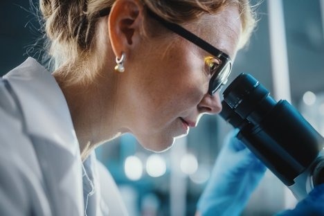 Uncovering the Role of Faulty Signalling in Immune Cell Development