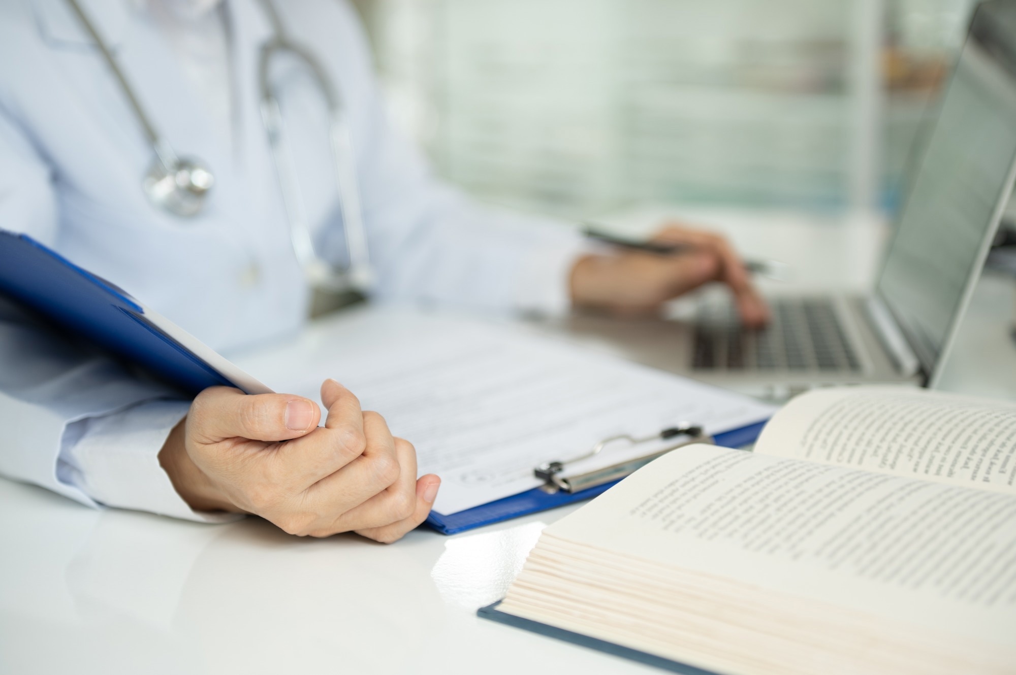 Study: Genetic factors associated with reasons for clinical trial stoppage. Image Credit: create jobs 51/Shutterstock.com