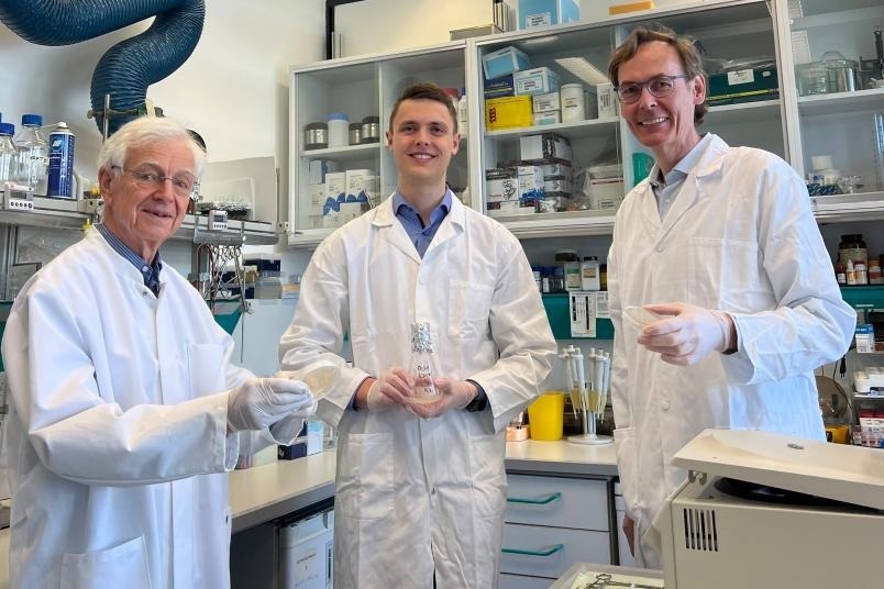 Image of Hans Georg Mannherz, Jan-Ole Krischek, and Markus Napirei