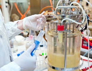 Automated 15-minute, Aseptic Micro-Sampling of T Cells