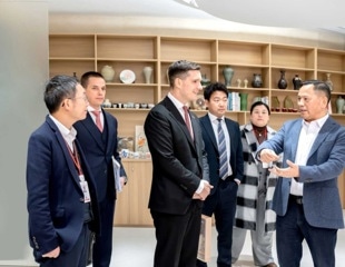 H.E. Mr. Máté Pesti, Ambassador Extraordinary and Plenipotentiary of Hungary to the People’s Republic of China, Visits Cubic Sensor and Instrument CO., Ltd.